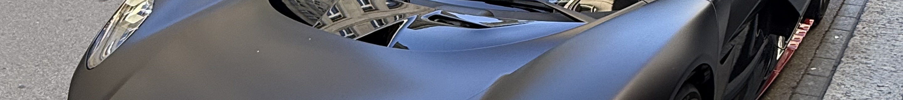 Aston Martin Valhalla