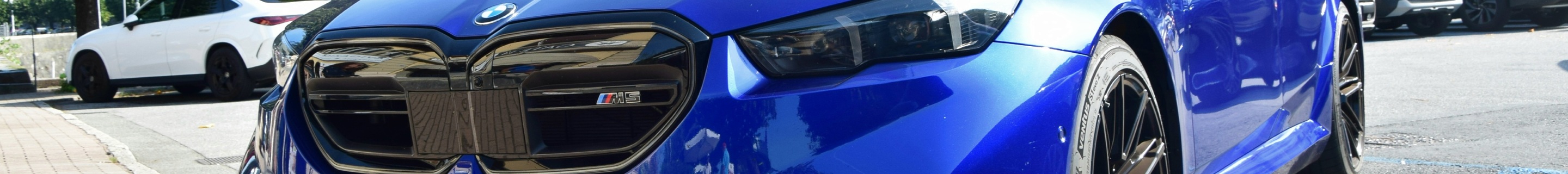BMW M5 G90