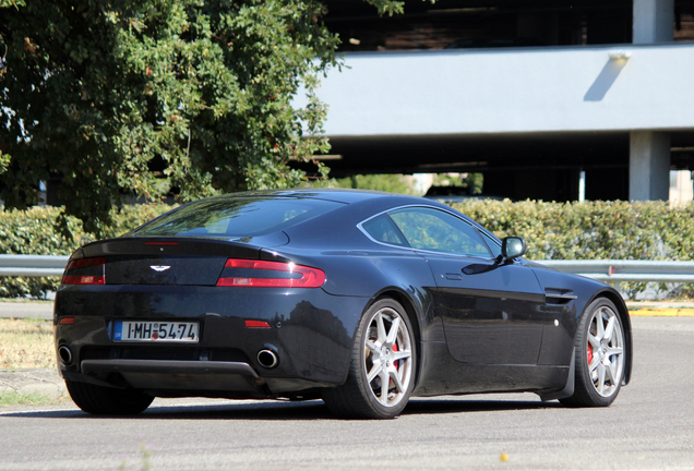 Aston Martin V8 Vantage