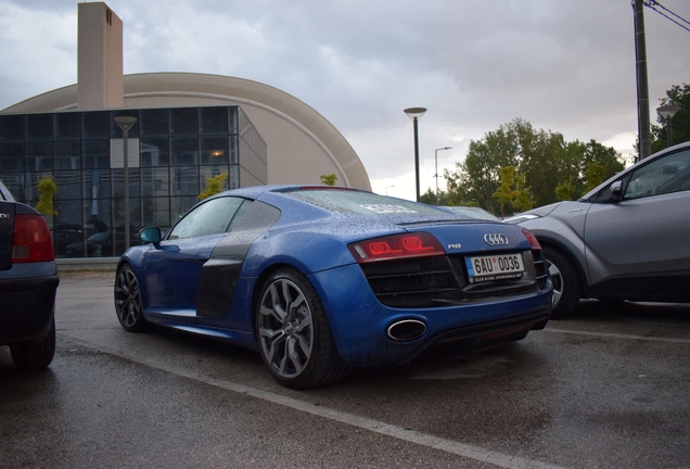 Audi R8 V10
