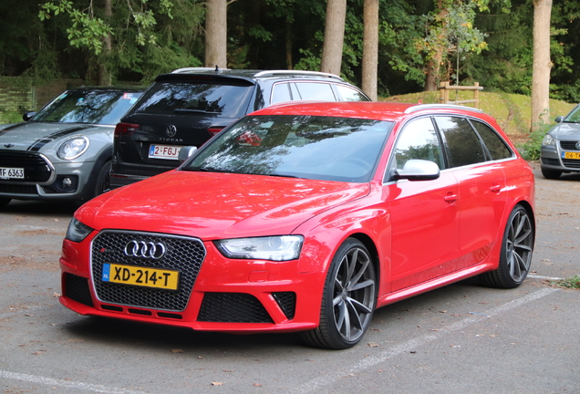 Audi RS4 Avant B8