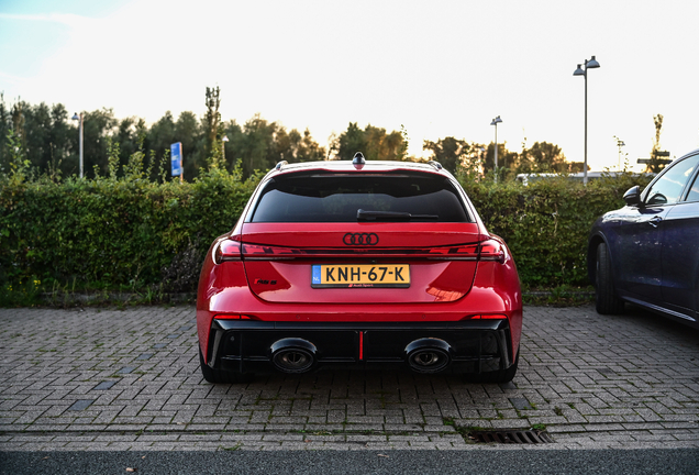 Audi RS5 Avant B10