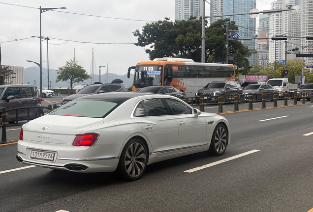 Bentley Flying Spur V8 2021