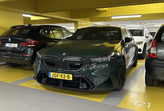 BMW M5 G90