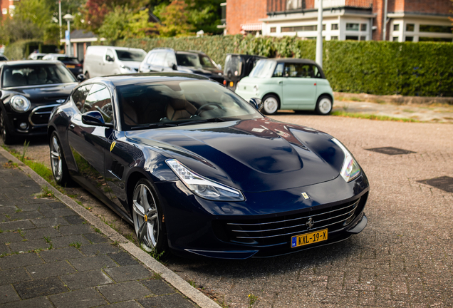 Ferrari GTC4Lusso
