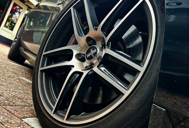 Ford Mustang GT 2010