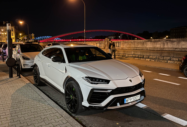 Lamborghini Urus Mansory