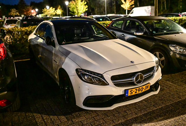 Mercedes-AMG C 63 S W205