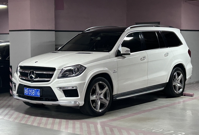 Mercedes-Benz GL 63 AMG X166