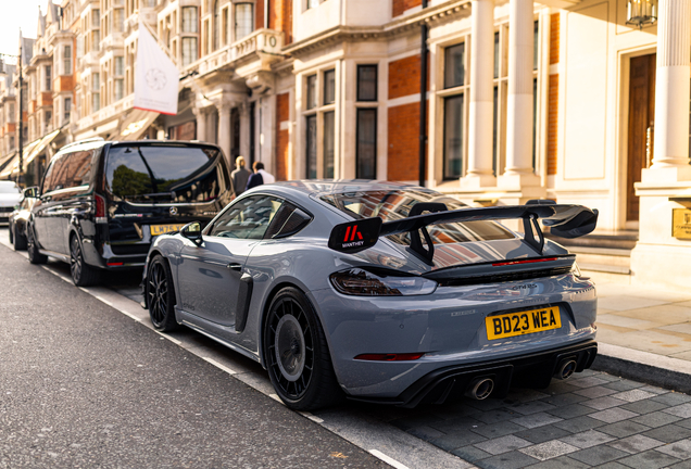 Porsche 718 Cayman GT4 RS Weissach Package Manthey Racing
