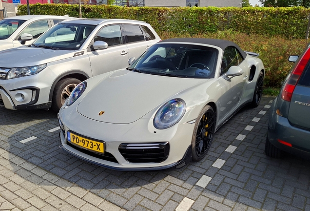 Porsche 991 Turbo S Cabriolet MkII