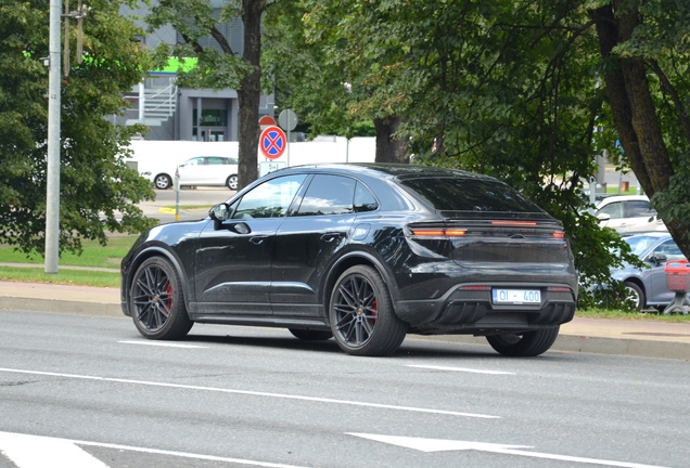 Porsche Macan EV GTS