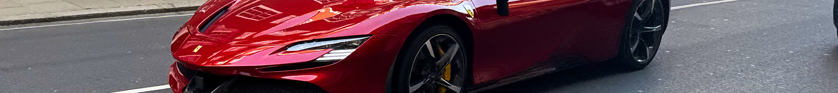Ferrari SF90 Spider