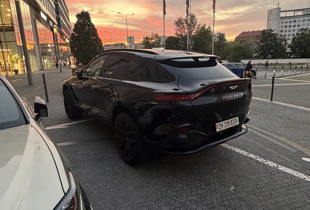 Aston Martin DBX