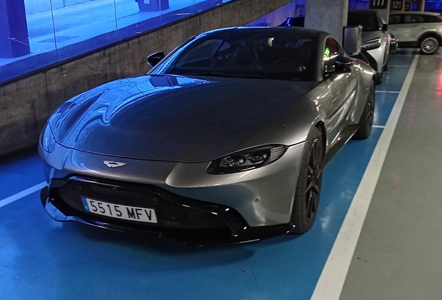 Aston Martin V8 Vantage 2018
