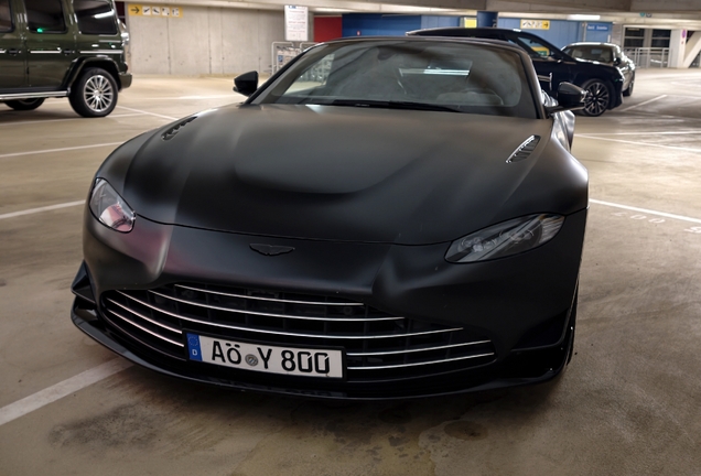Aston Martin V8 Vantage Formula 1 Edition Roadster