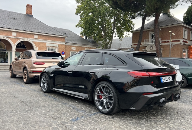 Audi RS5 Avant B10