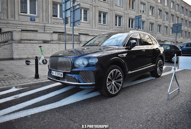 Bentley Bentayga Azure 2024