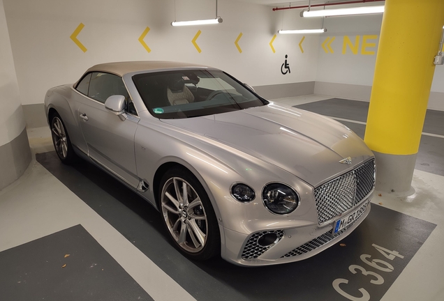 Bentley Continental GTC V8 2020
