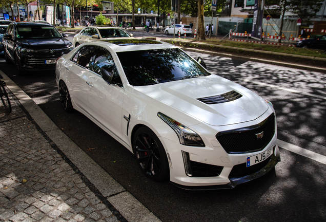Cadillac CTS-V 2015