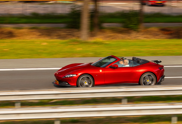 Ferrari Roma Spider
