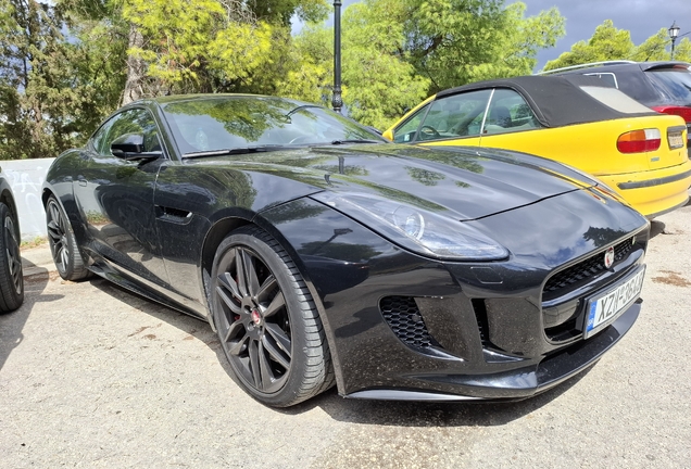 Jaguar F-TYPE R Coupé