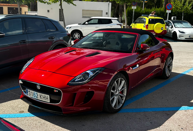 Jaguar F-TYPE S Convertible