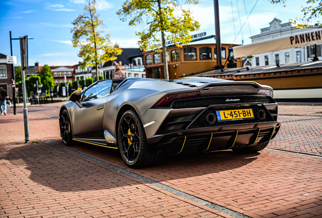 Lamborghini Huracán LP640-4 EVO Spyder