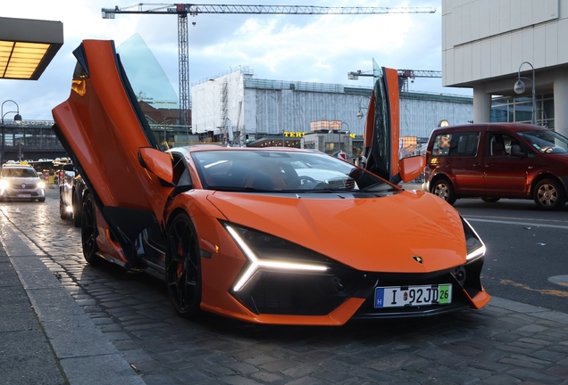Lamborghini Revuelto