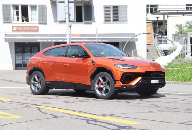 Lamborghini Urus S
