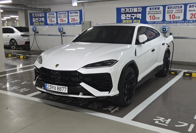 Lamborghini Urus SE