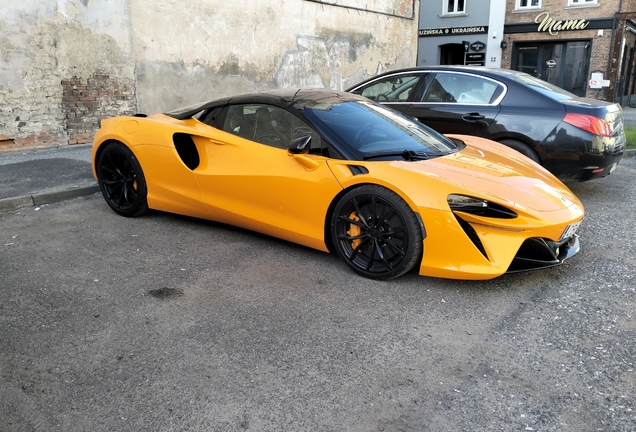 McLaren Artura Spider