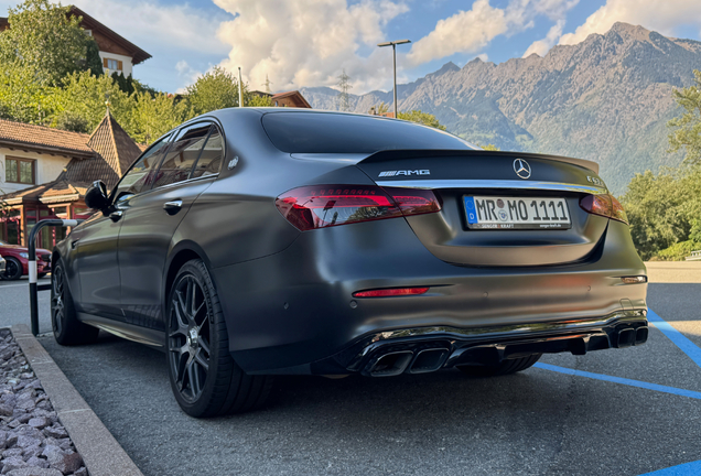Mercedes-AMG E 63 S W213 Final Edition