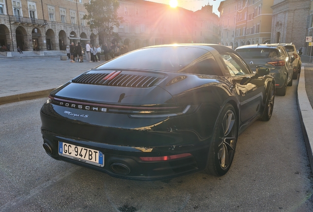 Porsche 992 Targa 4S MkI