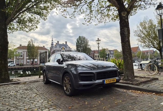 Porsche Cayenne Turbo S E-Hybrid