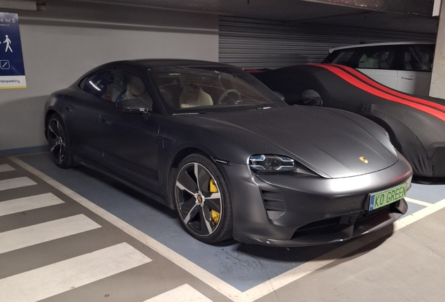Porsche Taycan Turbo S MkI
