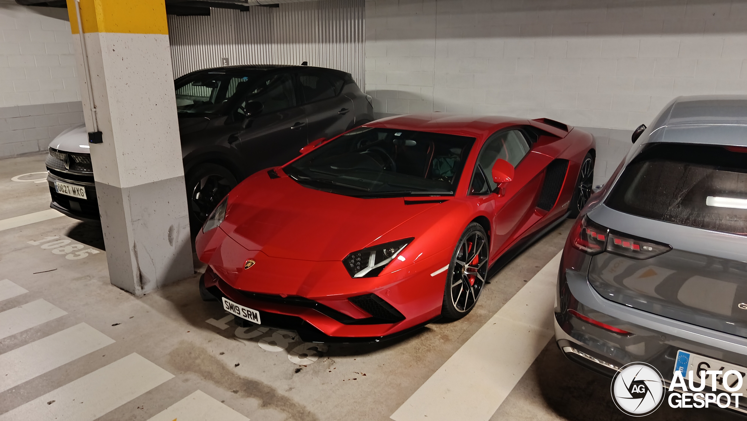 Lamborghini Aventador S LP740-4
