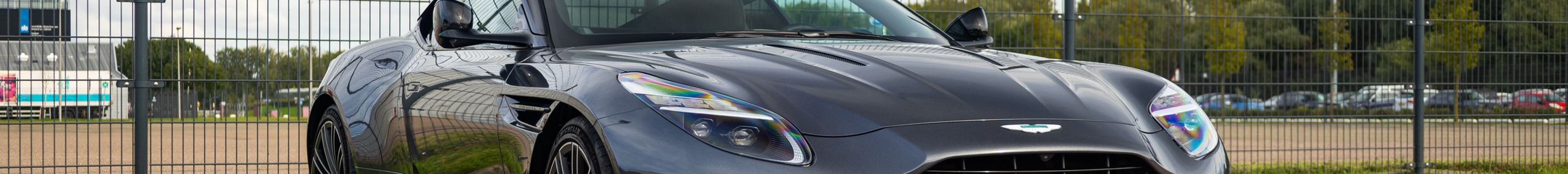 Aston Martin DB12