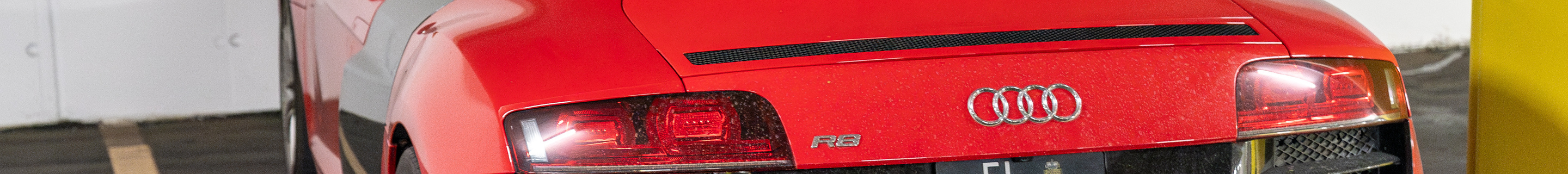 Audi R8 V10