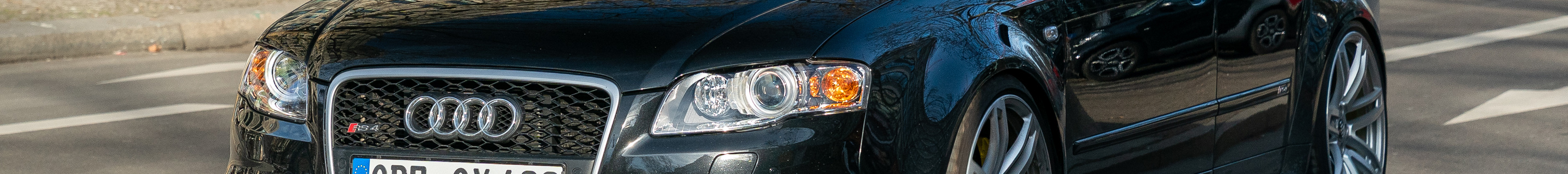 Audi RS4 Sedan