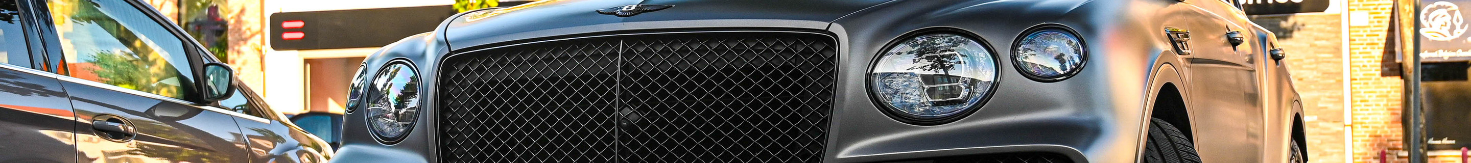Bentley Bentayga Hybrid 2021