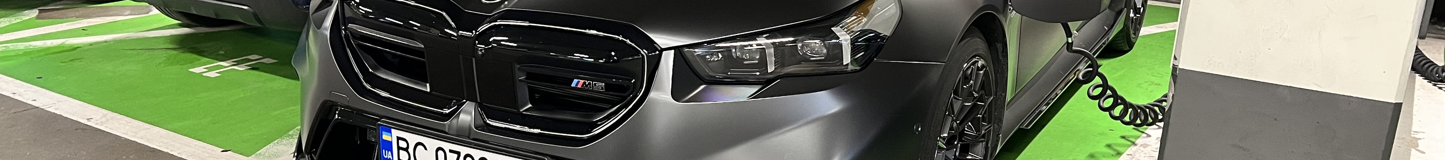 BMW M5 G90