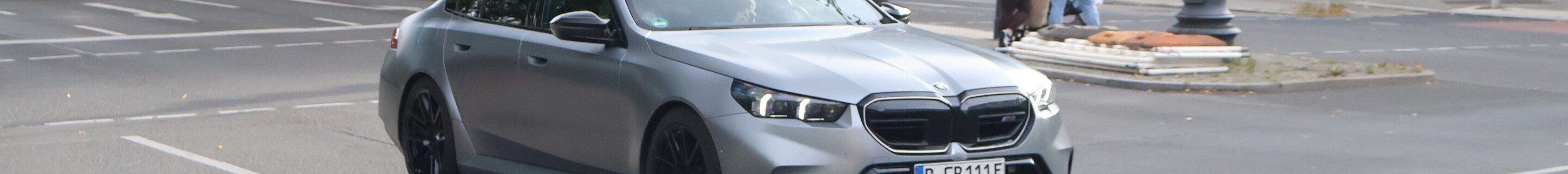 BMW M5 G90