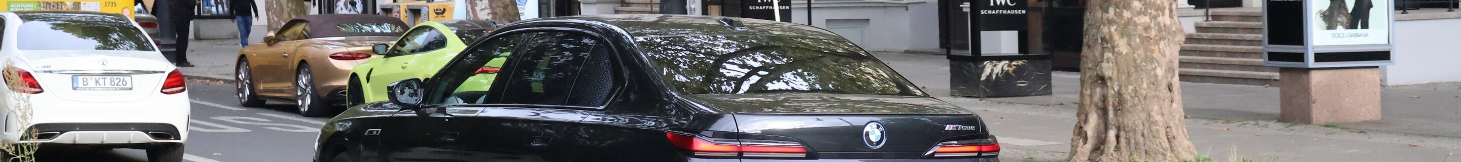 BMW M760e xDrive