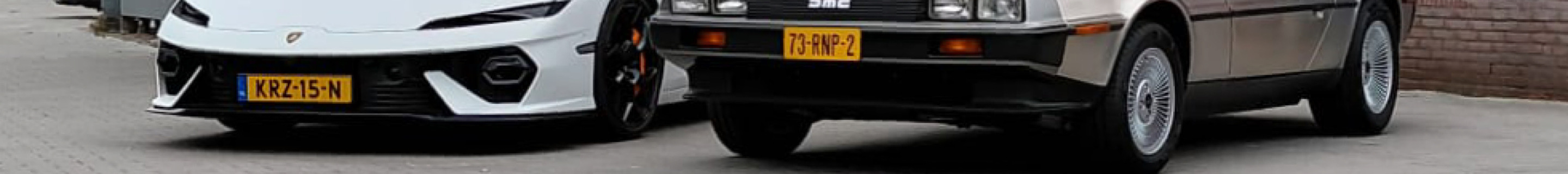 DeLorean DMC-12