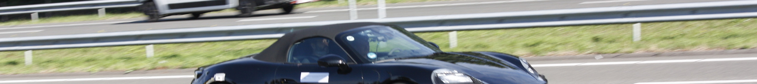 Porsche 718 Boxster EV