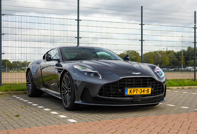 Aston Martin DB12