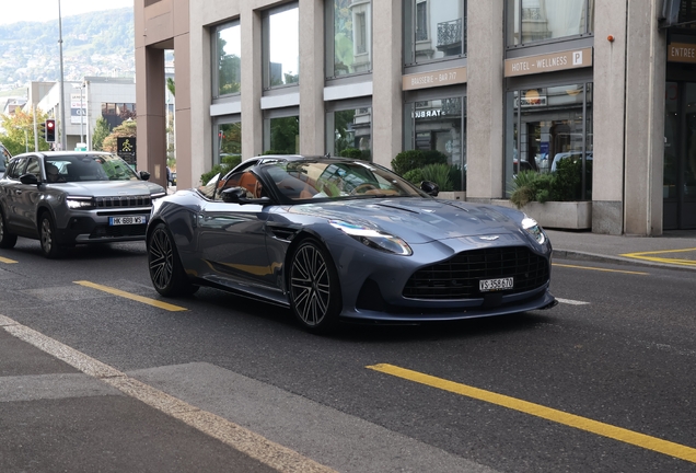 Aston Martin DB12 Volante