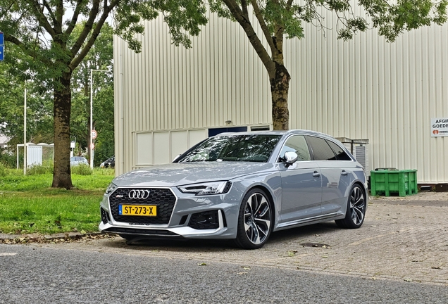 Audi RS4 Avant B9
