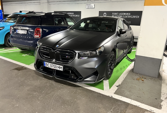 BMW M5 G90